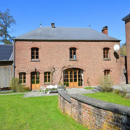 Дом отдыха With Tennis Court