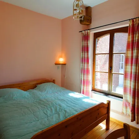 With Tennis Court Дом отдыха Barvaux-Condroz