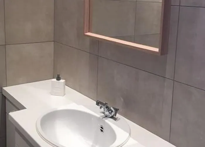 度假居 With Tennis Court Barvaux-Condroz